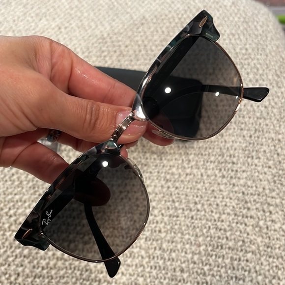 Rayban Clubmaster sunglasses 😎 - Picture 14 of 14